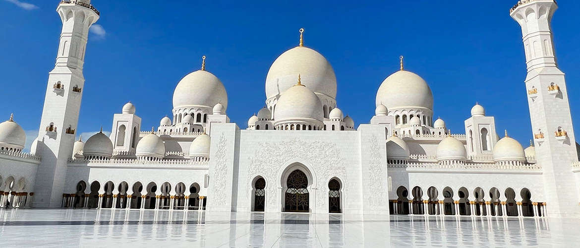 Mesquita de Abu Dhabi é eleita uma das 10 melhores atrações do mundo